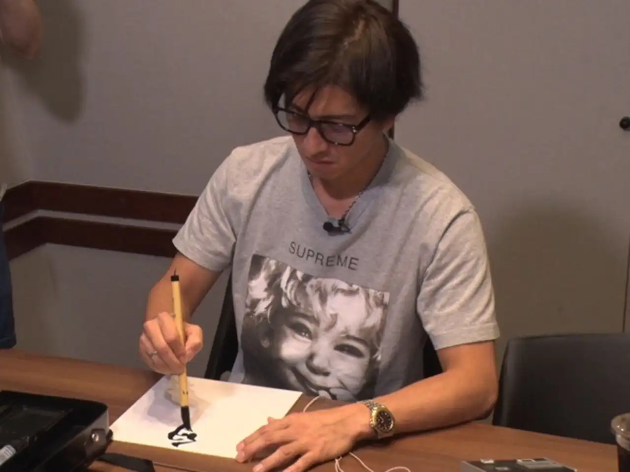I will show you what Captain Takuya said on the radio