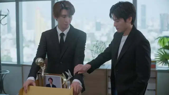 A Fan Meeting at the Reunion