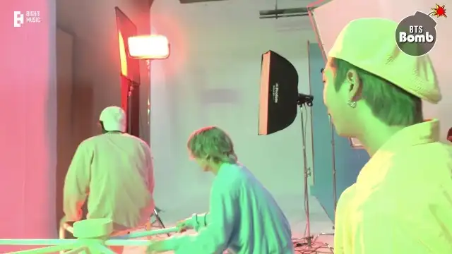 Teletubbies and the Merry-Go Round - BTS (방탄소년단)