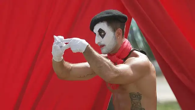 Welcome to the Fickfack Circus