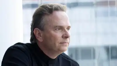 Mark Elder Conducts The Halle