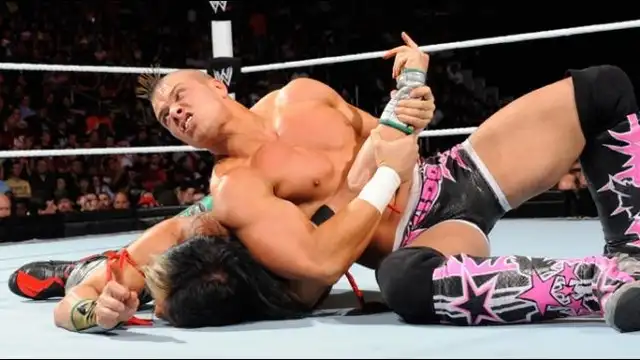 Superstars #104: April 7, 2011