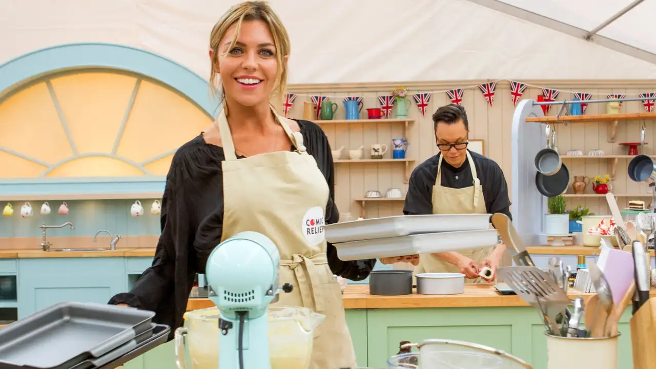 The Great Comic Relief Bake Off 2015 (2)