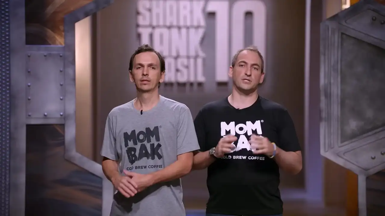 UM CAFÉ COM OS SHARKS? - Mombak, Movêu Móveis