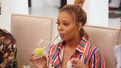 Bye Wig, Hello Drama