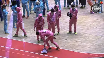 Free Dance Time in front of A.R.M.Y _140113