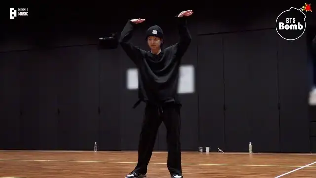 'That That (prod. & ft. SUGA of BTS)' Dance Practice - BTS (방탄소년단)