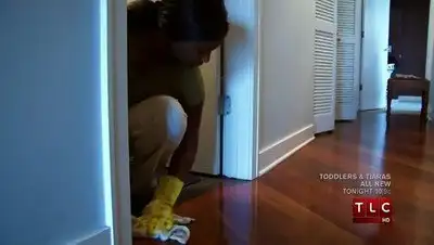 Can't Stop Cleaning, Rocks
