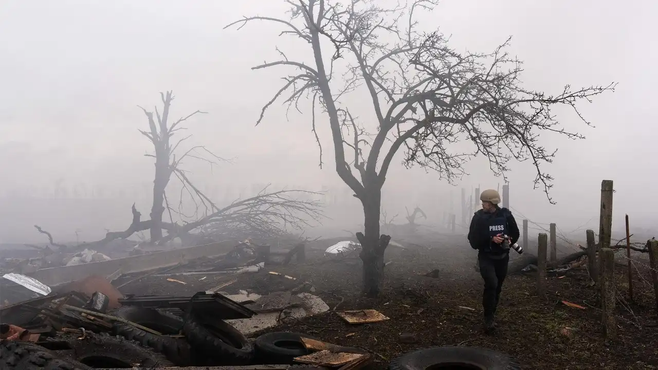 20 Days in Mariupol