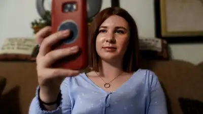 “No Smart Phone, No Computer, but That Doesn’t Stop My Teen’s Online Romance”