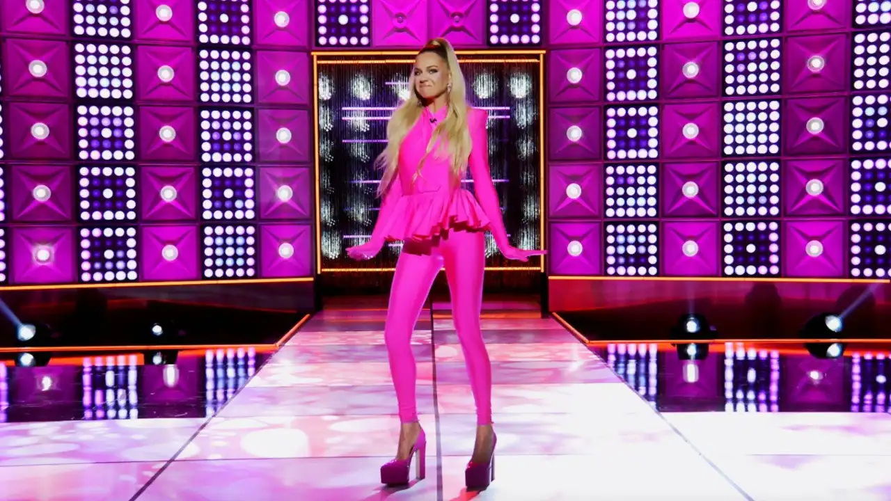 Drag Race Vegas Live! Makeovers