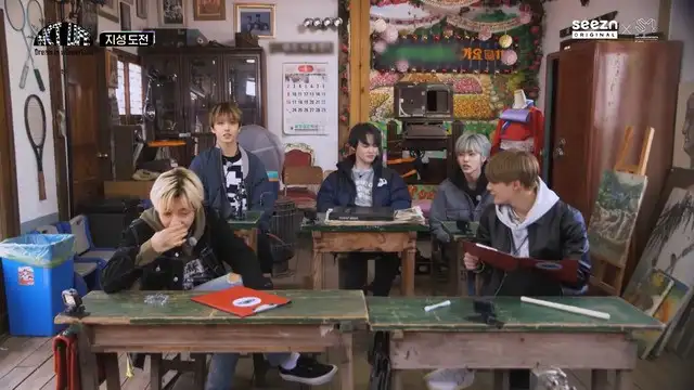 The escape game! Memorize karaoke numbers