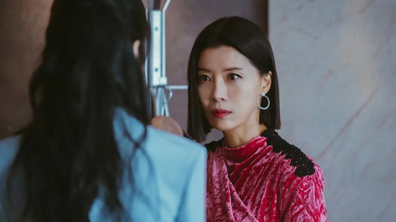 Ra-el Gets Close to Youn-kyum
