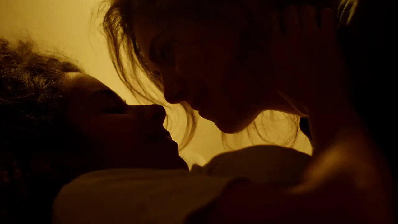 ANNE+ Sara