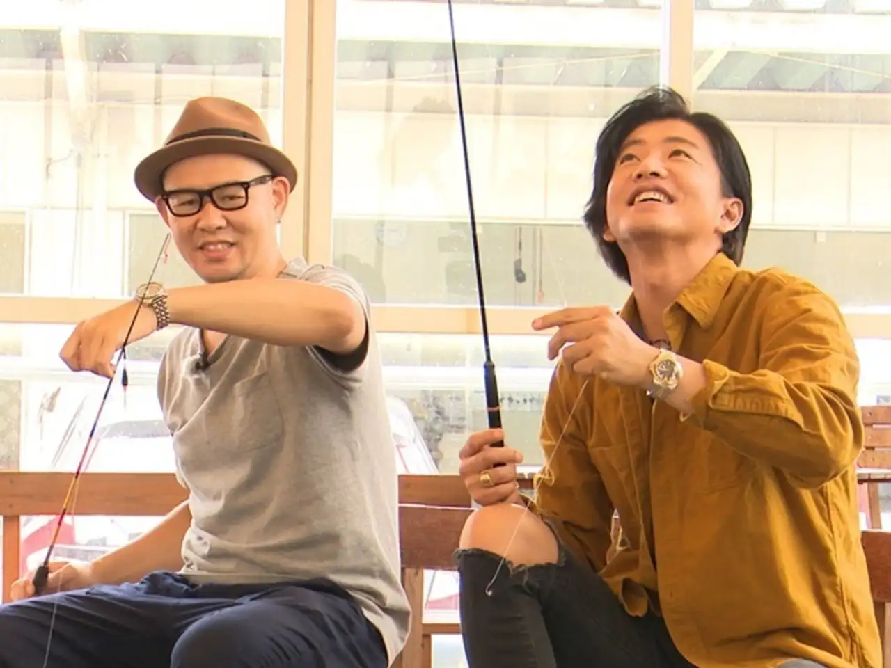 Takuya Kimura goes Fishing