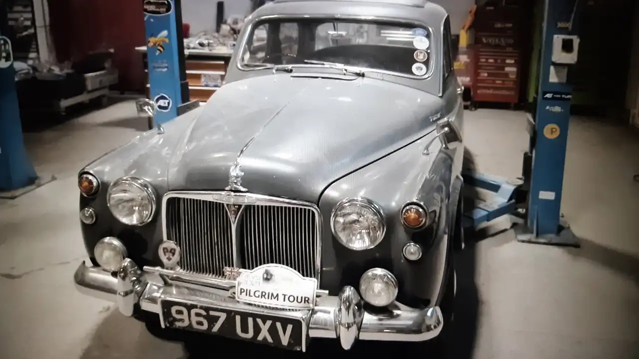 Rover P4