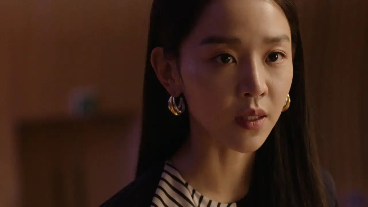 Yeon-seo Apologizes to the Sponsors