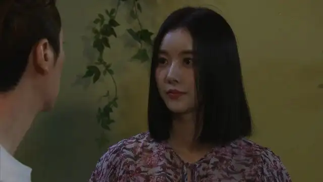 Yu Kyung Returns As Hee Jae