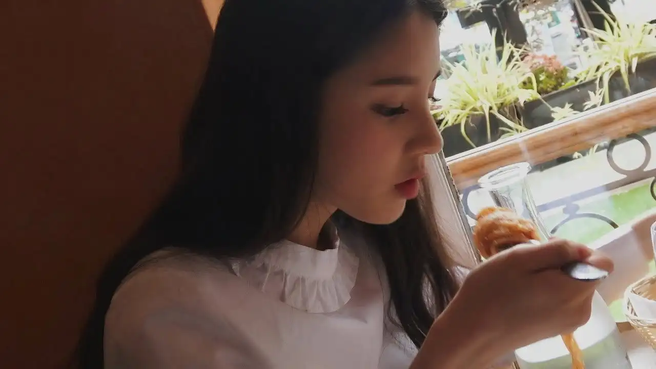 Episode 7 - HeeJin