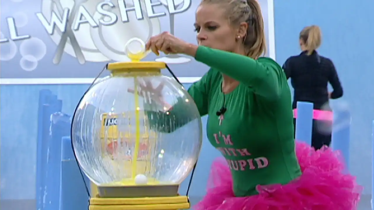 Live Eviction #6 & HoH Comp #7
