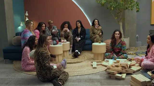 Tea Time With Snooki And JWoww