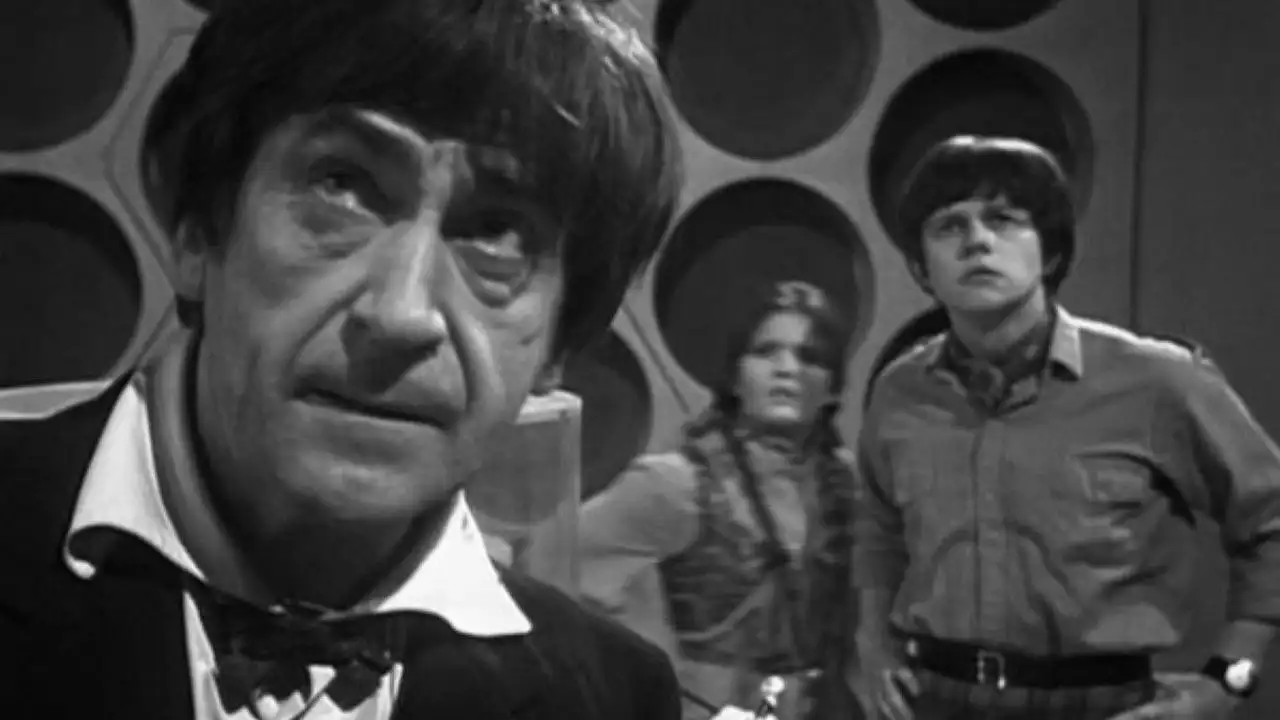 The Web of Fear (4)