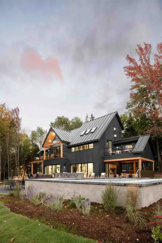 2022: Warren, VT