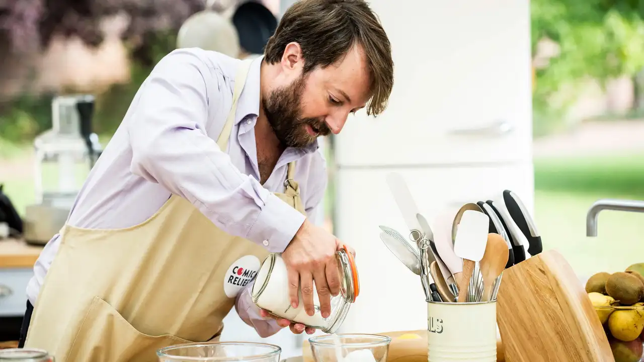 The Great Comic Relief Bake Off 2015 (3)