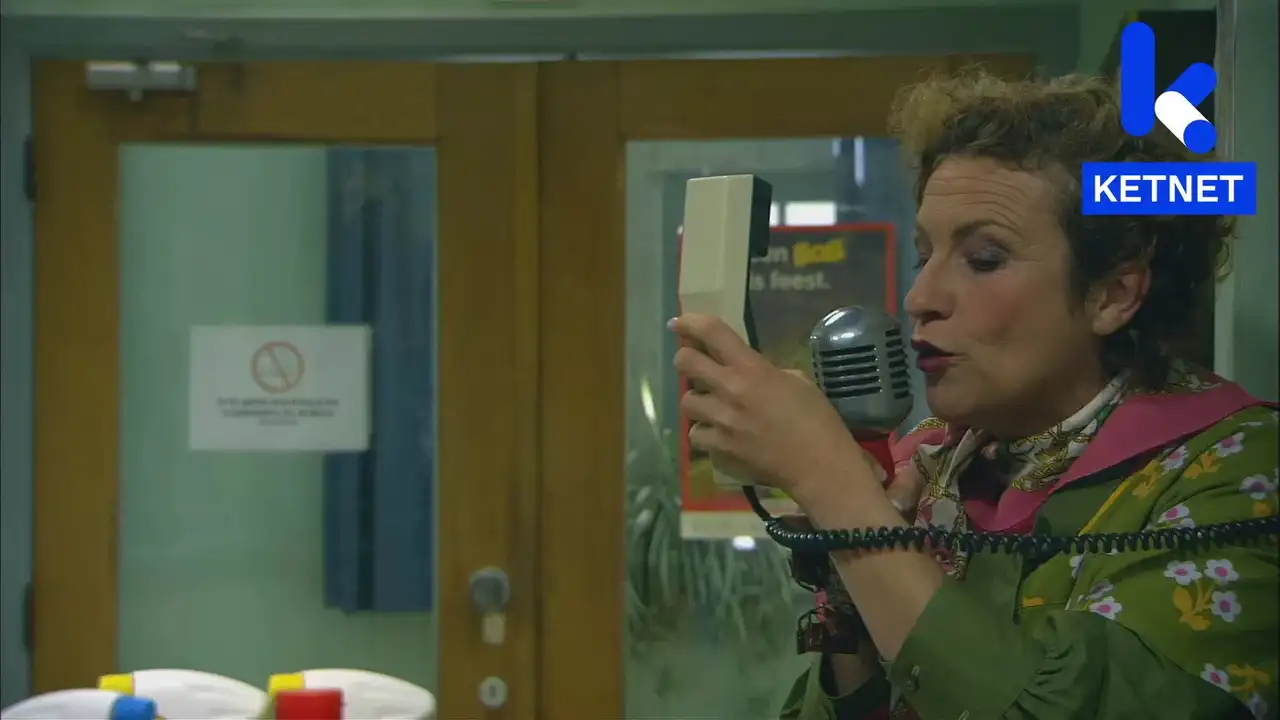 The Voice-Changer Microphone