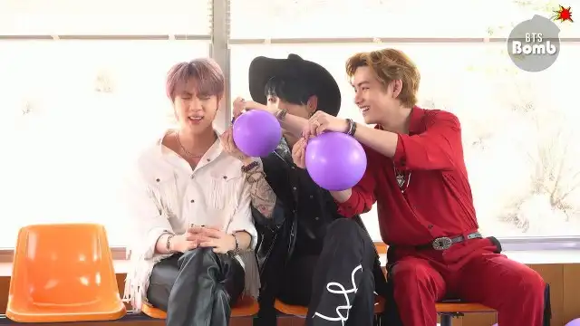Fun With Balloons - BTS (방탄소년단)