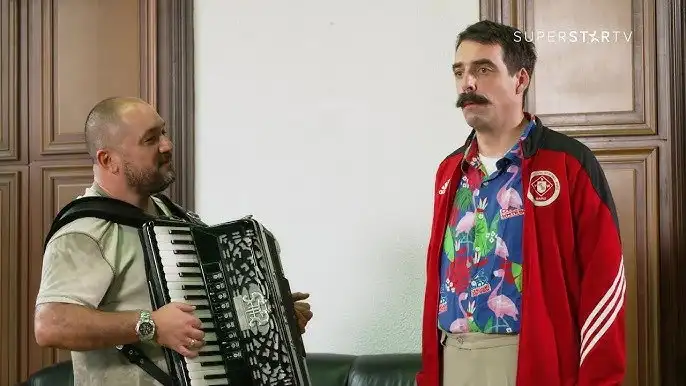 2032 Rotacija na gore