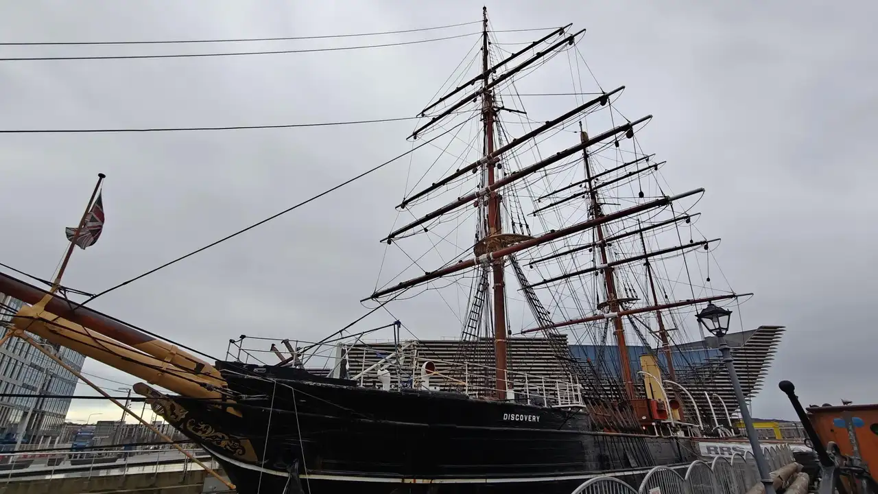 HM Frigate Unicorn & RSS Discovery