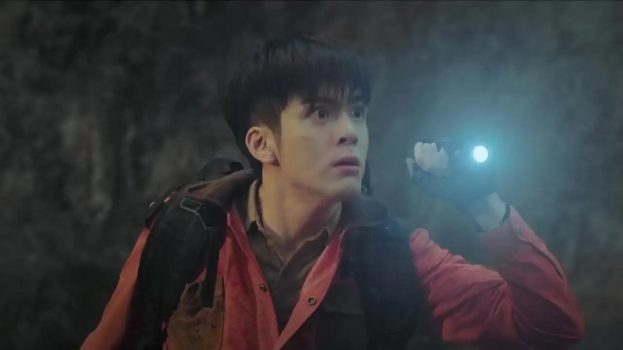 Chen Wenjin and Zhang Qiling Enter the Meteorite Jade