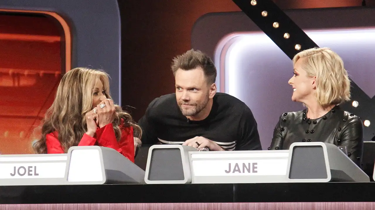 Joel McHale, Jane Krakowski, Finesse Mitchell, Caroline Rhea, Jason Biggs, La Toya Jackson