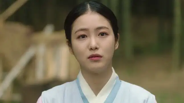 An Impostor of Lee Seol