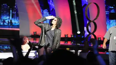 Twelve of the Top 48 perform (2)