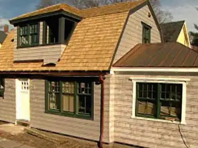 Custom Details Give the Cottage Personal Touches - The Concord Cottage