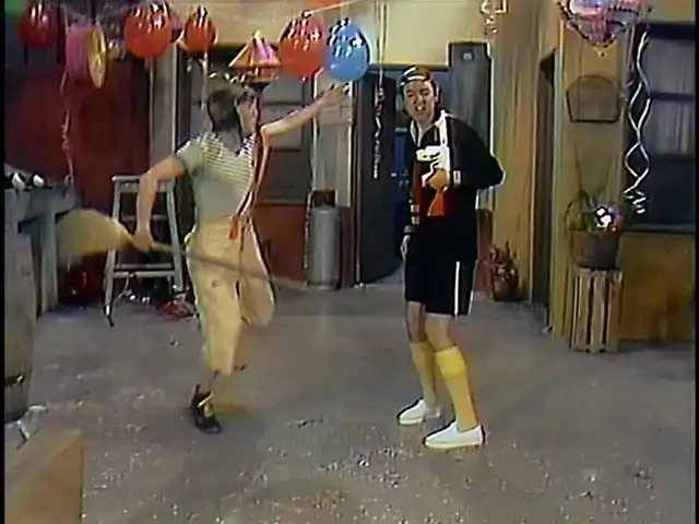 El Patio Sucio Después de la Fiesta
