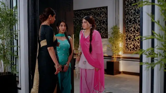 Heer Meets Nawab's Mother