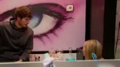 Dustin Shows His Hand, Heather Folds