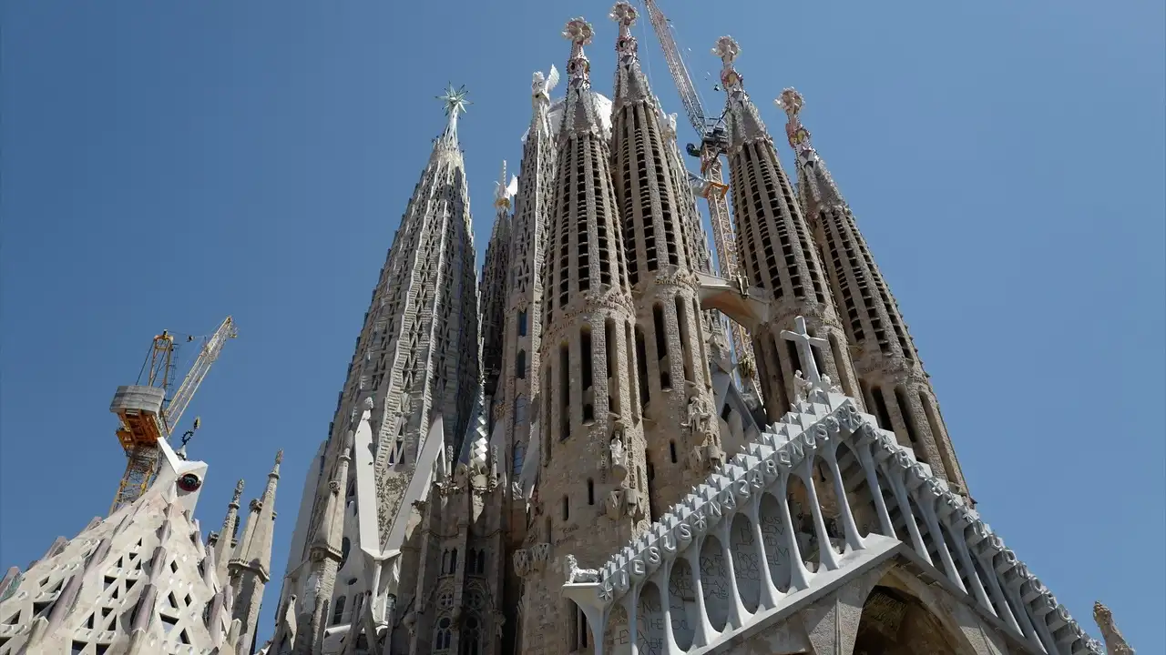 Sagrada Família: Can Tech Help Complete it?