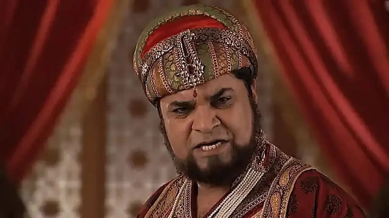 Sharifuddin decides to kill Sujamal