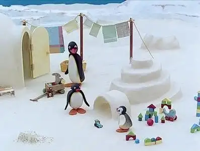 Pingu Gets Organized