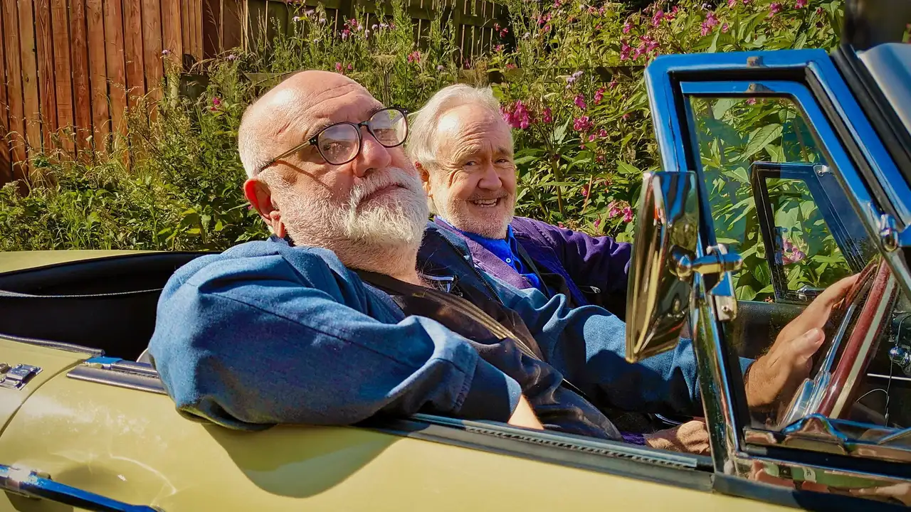 Nigel Planer v Alexei Sayle
