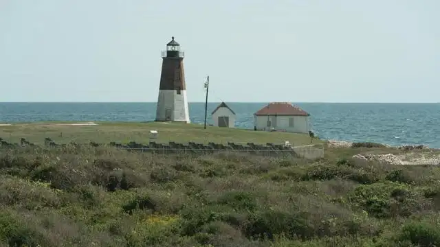 Seaside Victorian Cottage | Back to Narragansett
