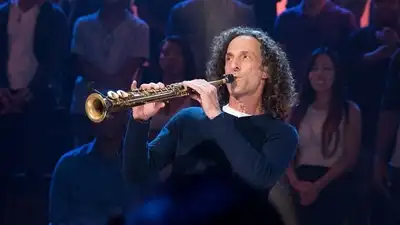 Wayne Brady vs. Jake Owen; Kenny G. vs. Richard Marx