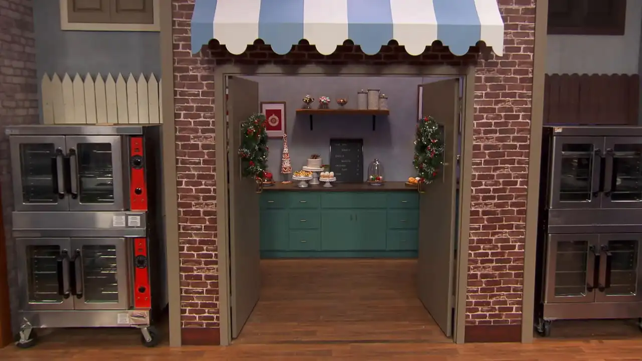 Welcome to the Holiday Village