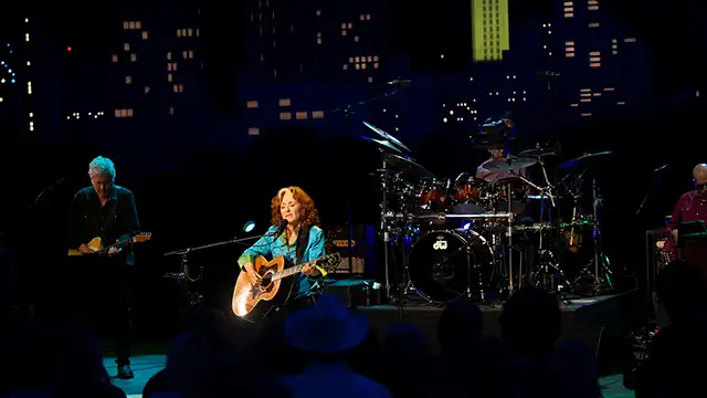 Bonnie Raitt and Special Guests