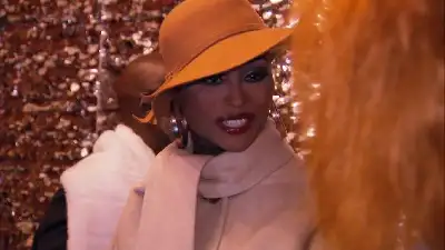 Divas into Icons