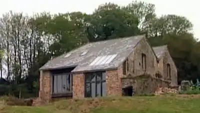 Revisited Season 2 (2002) episode 2 (remove; wrong season)